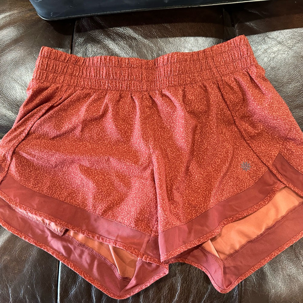 Athleta Mesh Racer Run short XS